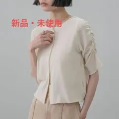 【新品・未使用】ローリーズファーム　ショルダーパフカーディガンのサムネイル