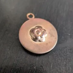 シャネル　CHANEL　カメリア　チャーム トップのみ