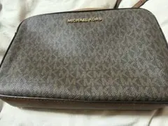 MICHAEL KORS ジェットセット シグネチャー クロスボディバッグ