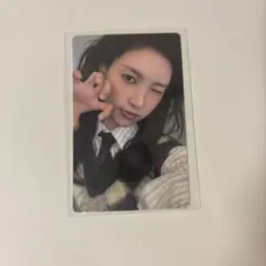 ILLIT ユナbomb トレカ 2枚セット - メルカリ