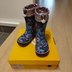 Item thumbnail for item 2f3d4c6b-999a-4bc7-9475-83c85fb041c7