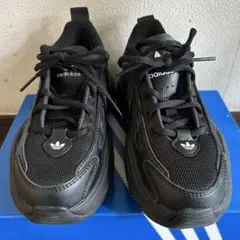 ⭐️adidas ブラック スニーカー