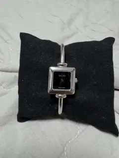 E GUCCI 1900L 0385748 腕時計 レディース - メルカリ