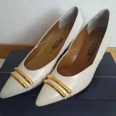 MEDA ベージュパンプス　22cm