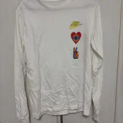 NIKE ロングスリーブTシャツ ホワイト グラフィックのサムネイル