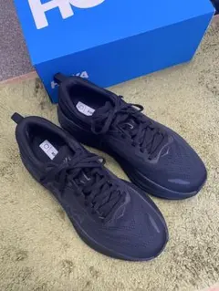 HOKA ONE ONE / BONDI 8 / 1123202 / 9.5 D