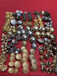 昭和レトロな金、銀ボタンセットまとめ売り①