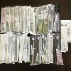 使い捨て歯ブラシ　30本　おまけ付きのサムネイル