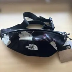 ノースフェイス　フラワーズプリント　ボディバック