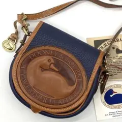 タグ付き✨ Dooney&Bourke デカロゴ　エンボス　ショルダー　ネイビー