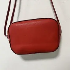 ユニクロ　レザータッチスクエアミニショルダーバッグ　レッドのサムネイル
