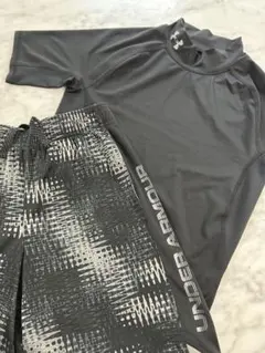 【UNDER ARMOUR】半袖アンダーシャツ ヒートギア ハーフパンツ