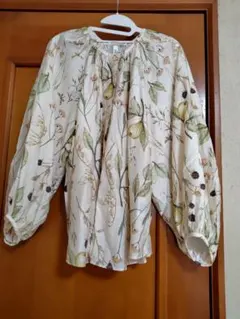 【未使用】オーバーサイズブラウス　ライトベージュ/フローラル　XL