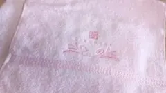 GIVENCHY  ジバンシィ ピンク フェイスタオル