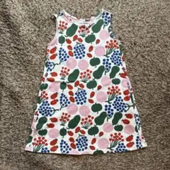 日本未発売　marimekko × UNIQLO フルーツ柄 ワンピース 120のサムネイル