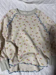 マーキーズ　花柄 長袖カットソー 130サイズ