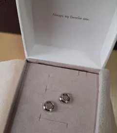 ete ドロップハグイヤリング