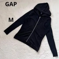 GAP ギャップ　ブラック フルジップパーカー　袖リブ　マフポケット　裏起毛のサムネイル