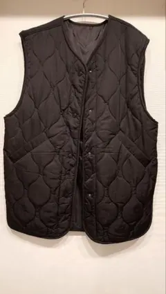 moment+ ブラック キルティングベスト ノースリーブ Mサイズ