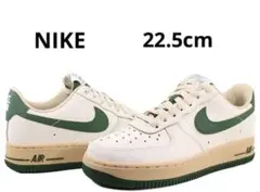 Nike Air ホワイト/グリーンスニーカー　22.5