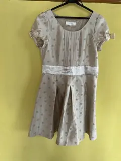 ドット柄ワンピース