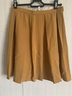 to b by agnis b. トゥビーバイアニエスベー　スカート