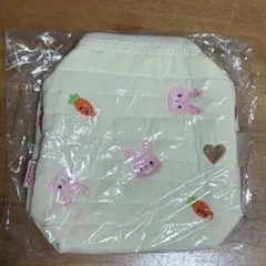 Bom©️ポーチ　取手付き