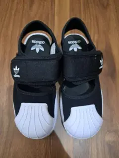 adidas 子供用サンダル ブラック17cm