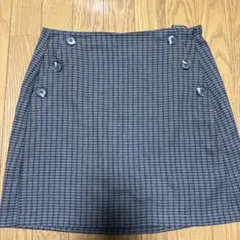 チェック柄タイトスカート ボタン付き