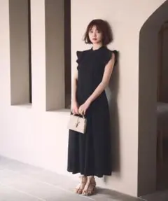 美品　ナチュラルビューティーベーシック　ロングワンピース　フリル　ブラック