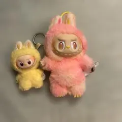 ラブブ　キーホルダー　ピンク　イエロー