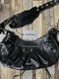 Item thumbnail for item 0d422fb3-fcb3-44d6-89d8-9f354a9ba874