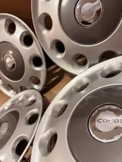 新品未使用】ダイハツ ミラココア ホイールキャップ パールホワイト 4
