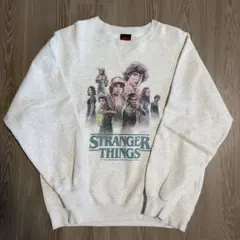 stranger things × GUコラボスウェット ライトグレー　M