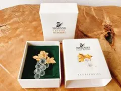 【SWAROVSKI】スワロフスキー　クリスタルメモリーズ　ぶどう　ブローチのサムネイル