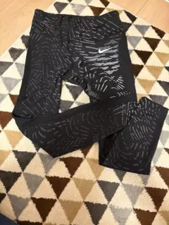 Nike ドライフィット　レギンス