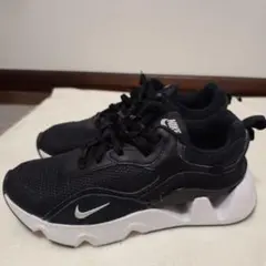 NIKE ナイキ　スニーカー　ブラック　 25.5㌢