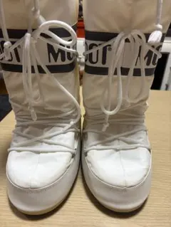 moon boot ホワイト