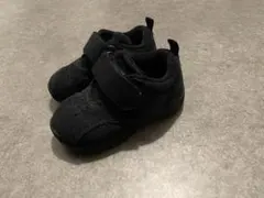 アシックス　スニーカー　13.0cm 黒