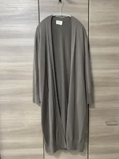 アローズのカーディガン