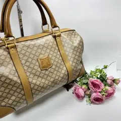 CELINEのボストンバッグ　１泊などの旅行にも！荷物が多いプライベートにも！