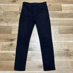 【27・スキニーデニム】ウルトラストレッチスキニージーンズ　ユニクロ