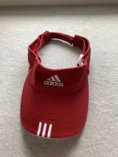 adidas 赤 バイザー フリー（57-59cm）サイズ