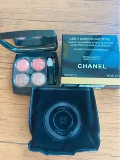 極美品♡CHANELアイシャドウ レキャトルオンブルブトン・マドモアゼル209