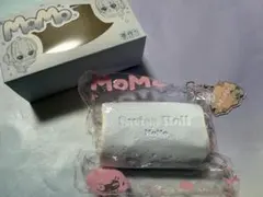 Momo スクイーズ　スイスロール　ロールケーキ　ストロベリー（水色）