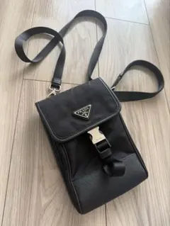 プラダ　スマホショルダー