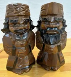 木彫り  アイヌ工芸品　人形２体セット