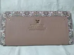 美品☆ベベダヤンウィリアムクロス ラウンドファスナー長財布わちふぃーるどピンクのサムネイル