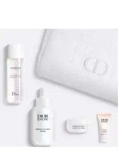 DIOR スノーエッセンスコフレ　限定版 DIOR】 新作/限定 ディオール スノー エッセンス ホリデー