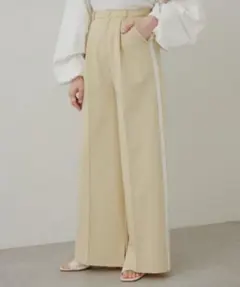 Kastane フロントタック スラックスパンツ